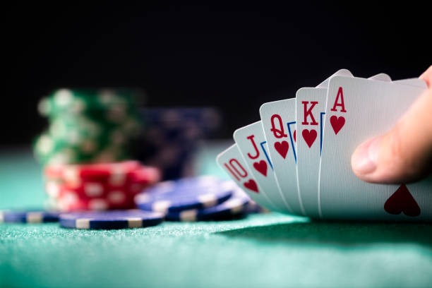 Betting interface showing card layout and player controls